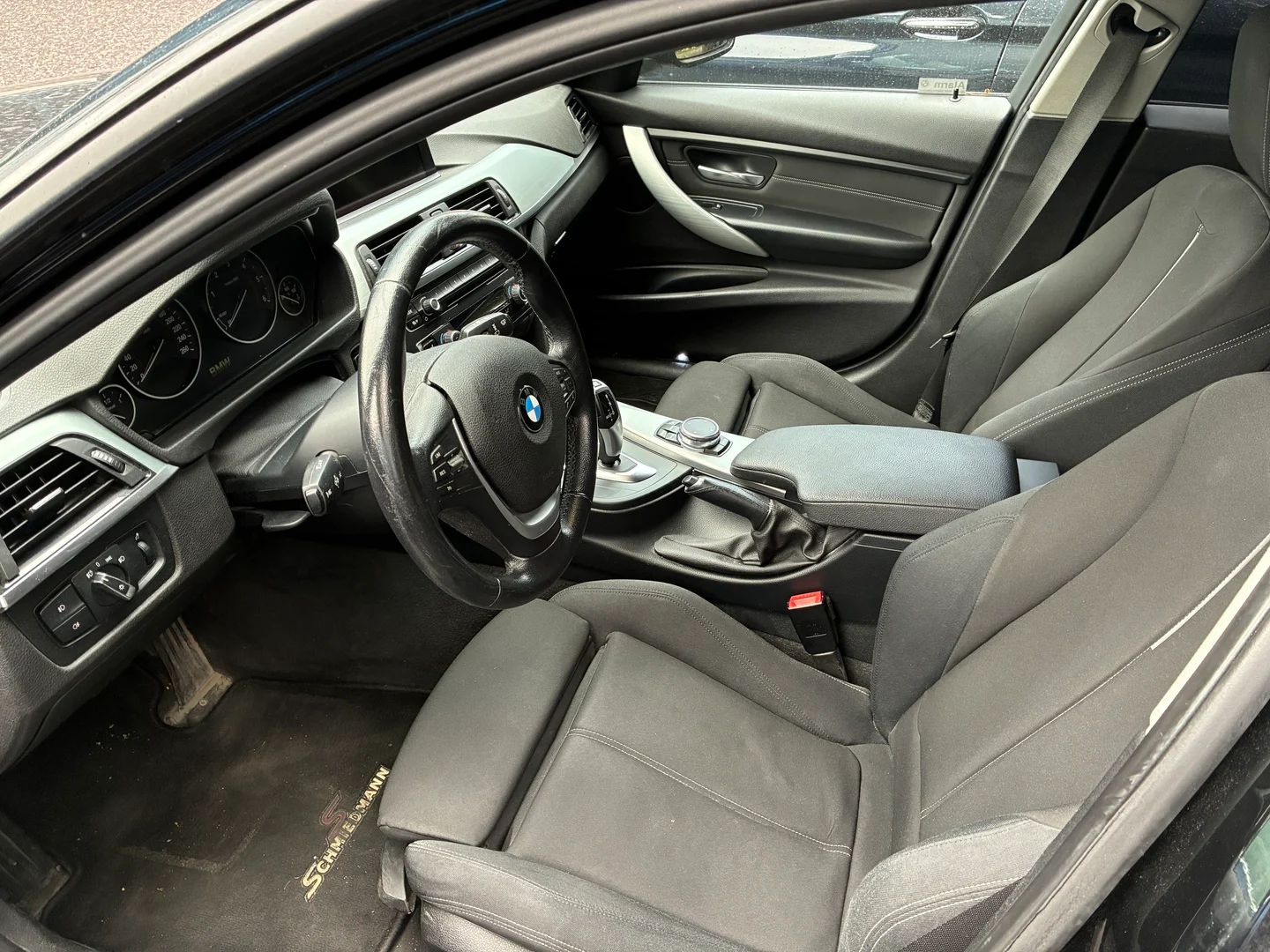 Car Image - 2XU6HxMFbYIMdcI4DD0hAx