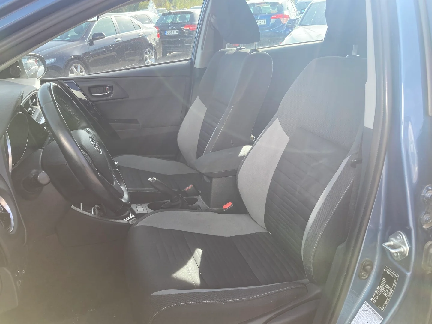Car Image - iBhKNR9xgENPfDs5qlmtM