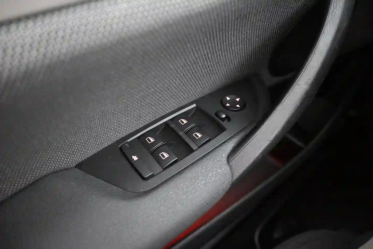 Car Image - 5hzUSIVgkCUIH0wbuGTbFZ
