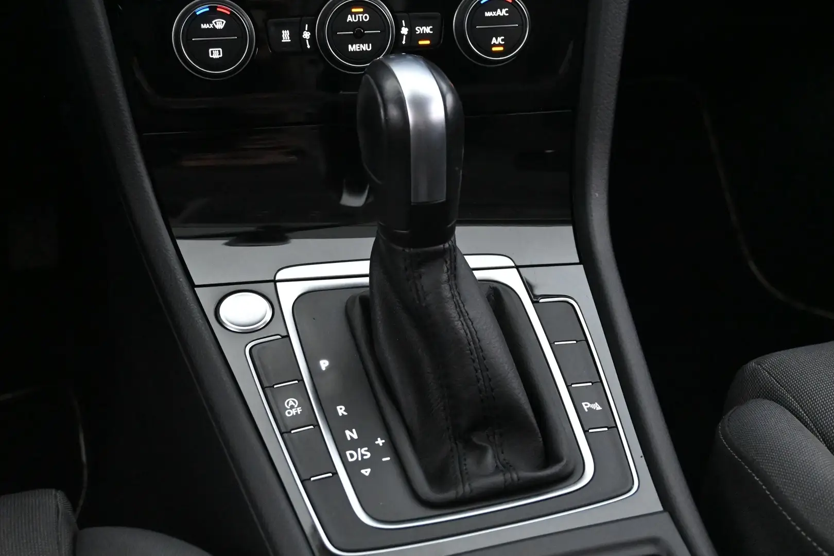 Car Image - 16k2gSKXTK73XJQ30MCVOy