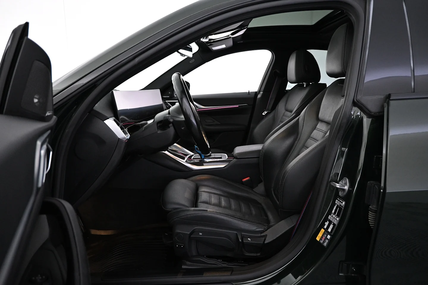 Car Image - 1NISzsi6vzWAPdvLCwiH6U