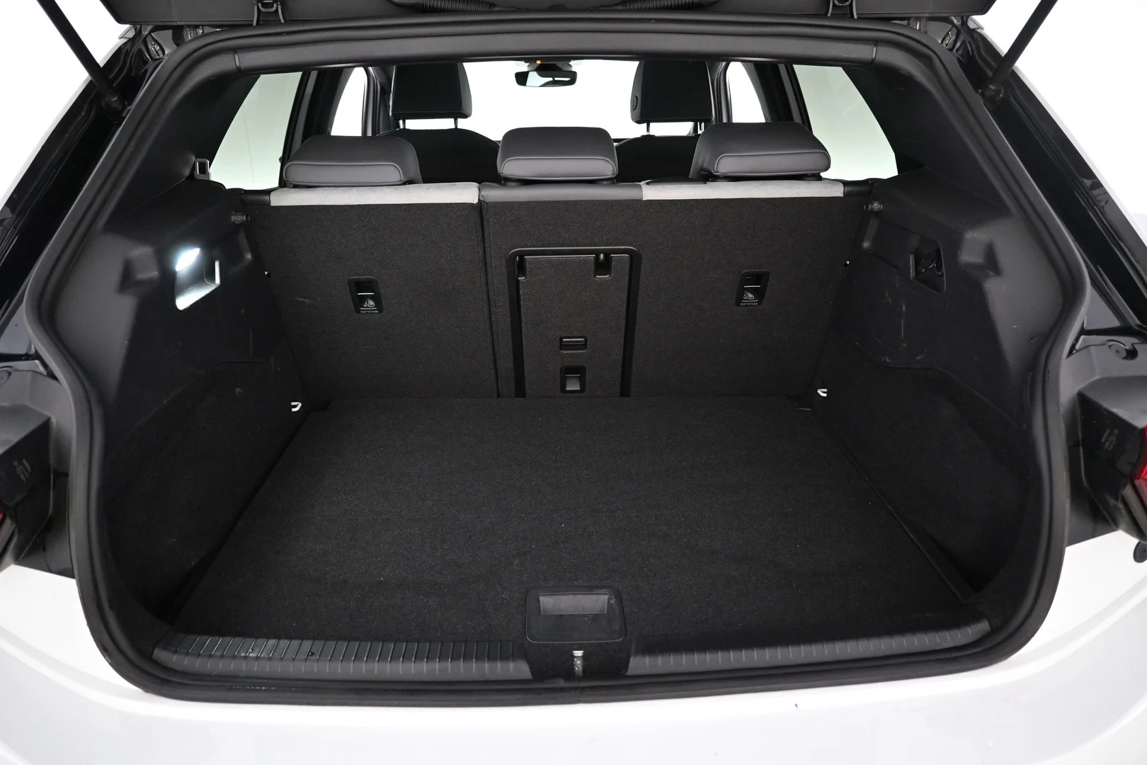 Car Image - 3N2t5Ot4ygoO1o6WY3fITX