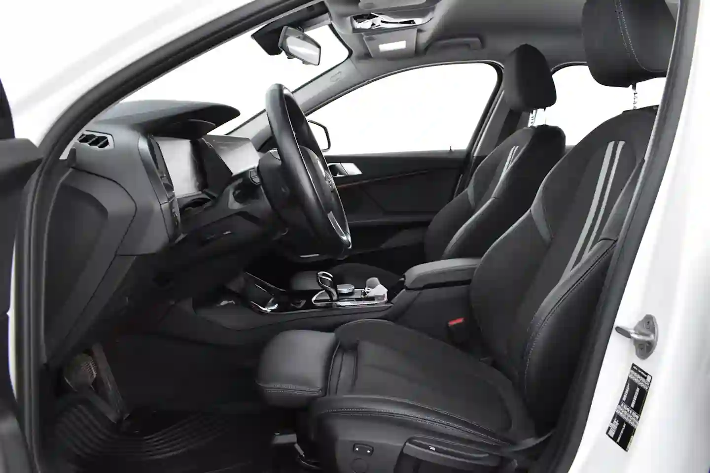 Car Image - 1xjtzKrP64jPVCPCDcc0Th