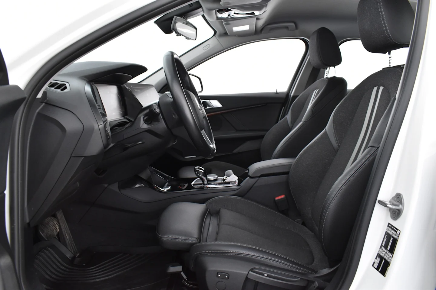 Car Image - 1xjtzKrP64jPVCPCDcc0Th