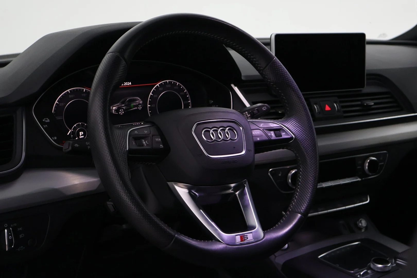 Car Image - plHtt7hbyEsMz7iPmHwXM