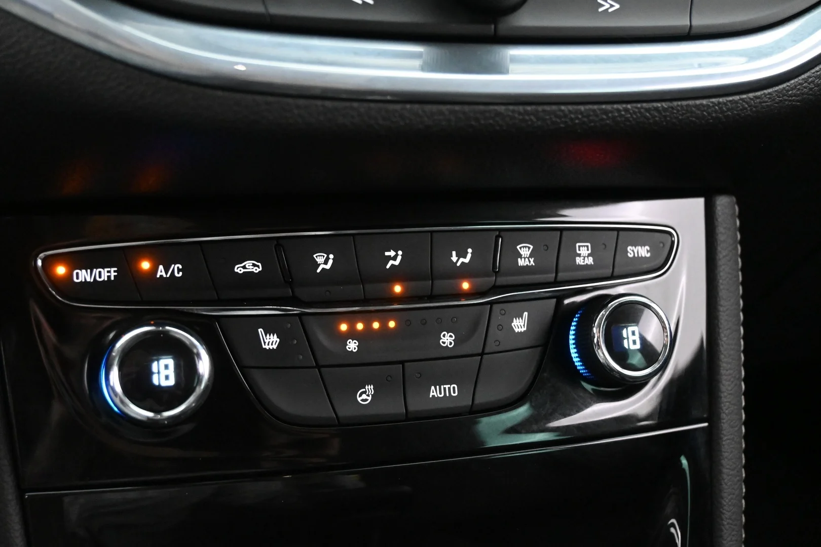 Car Image - 4xztEDkDkbkd2HqHJqp3tU