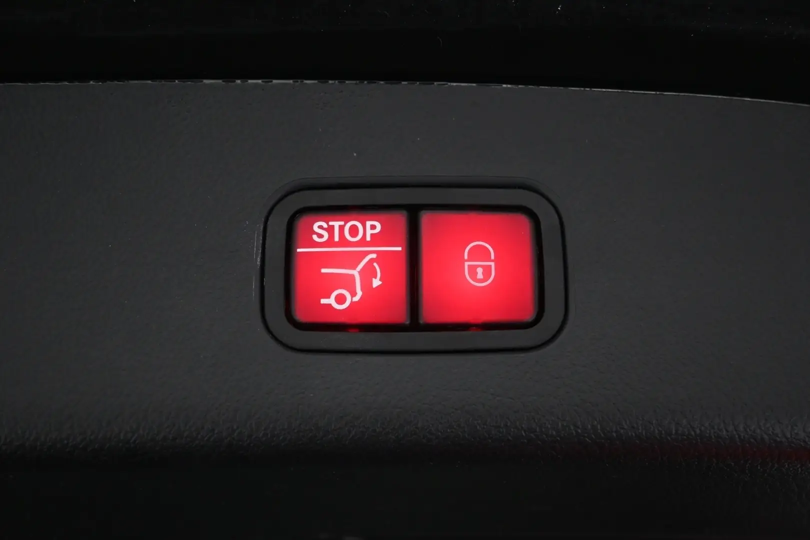 Car Image - 5MjYiR5HuNuoAxjdmQeTFF