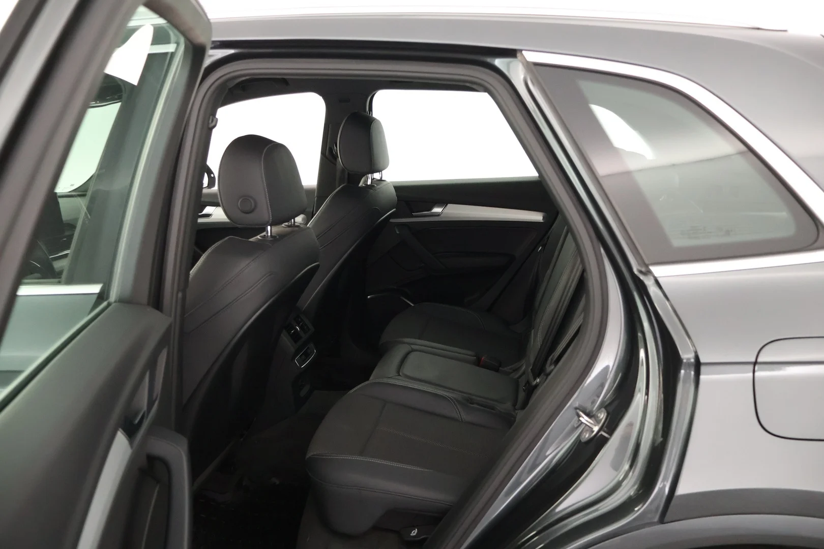 Car Image - 4N05sOMn7dzsPHDepxbOfh