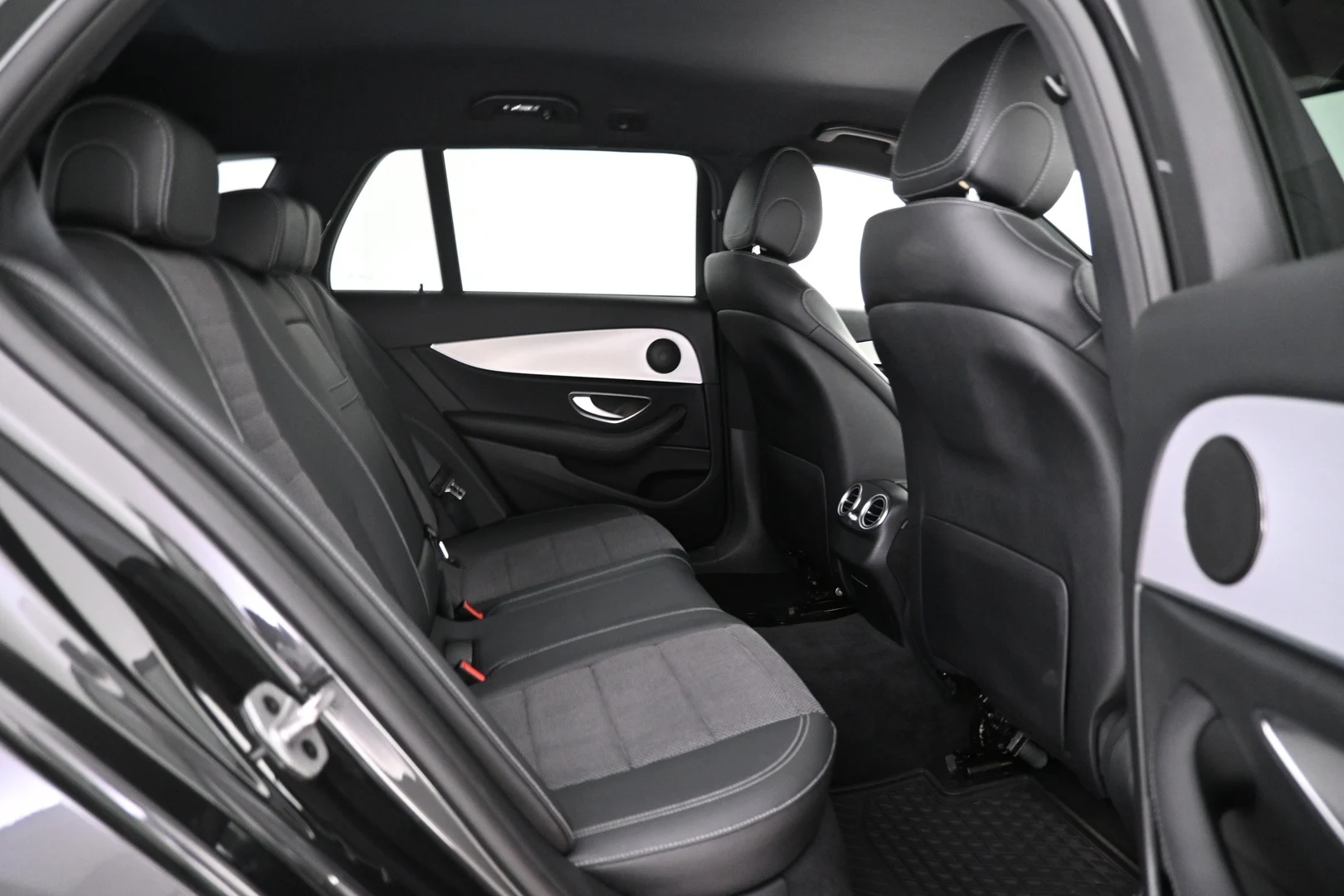 Car Image - 61ihf2mwIB5K1kNSJaEJxU