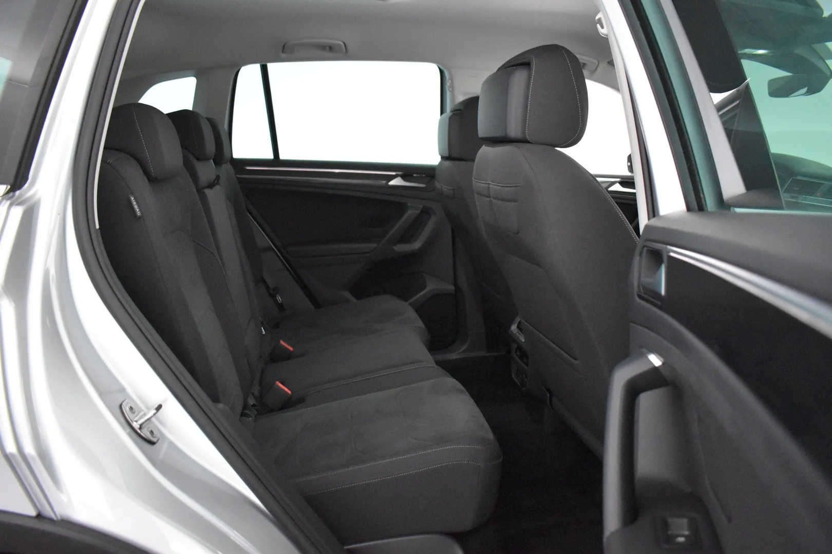 Car Image - 63ZOf69UNZl2ds5WPPQYP2
