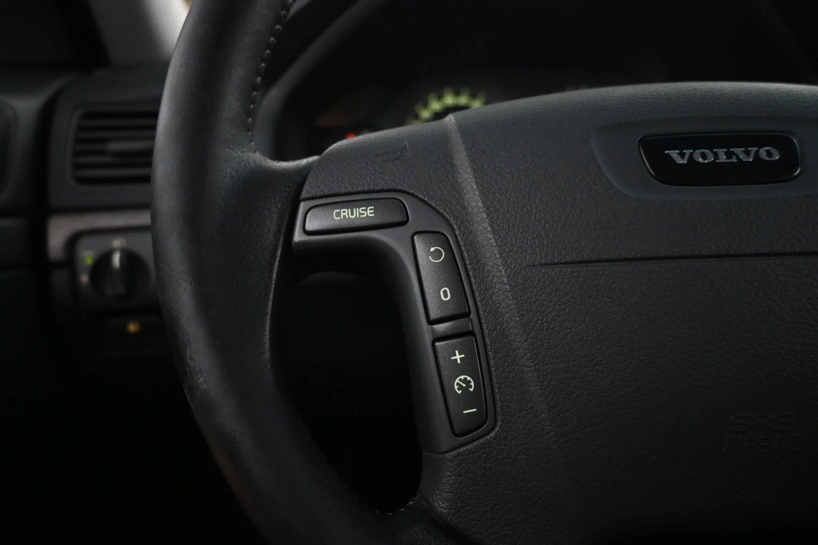 Car Image - 1hJhvYyNFsdkLp3NkZIECV