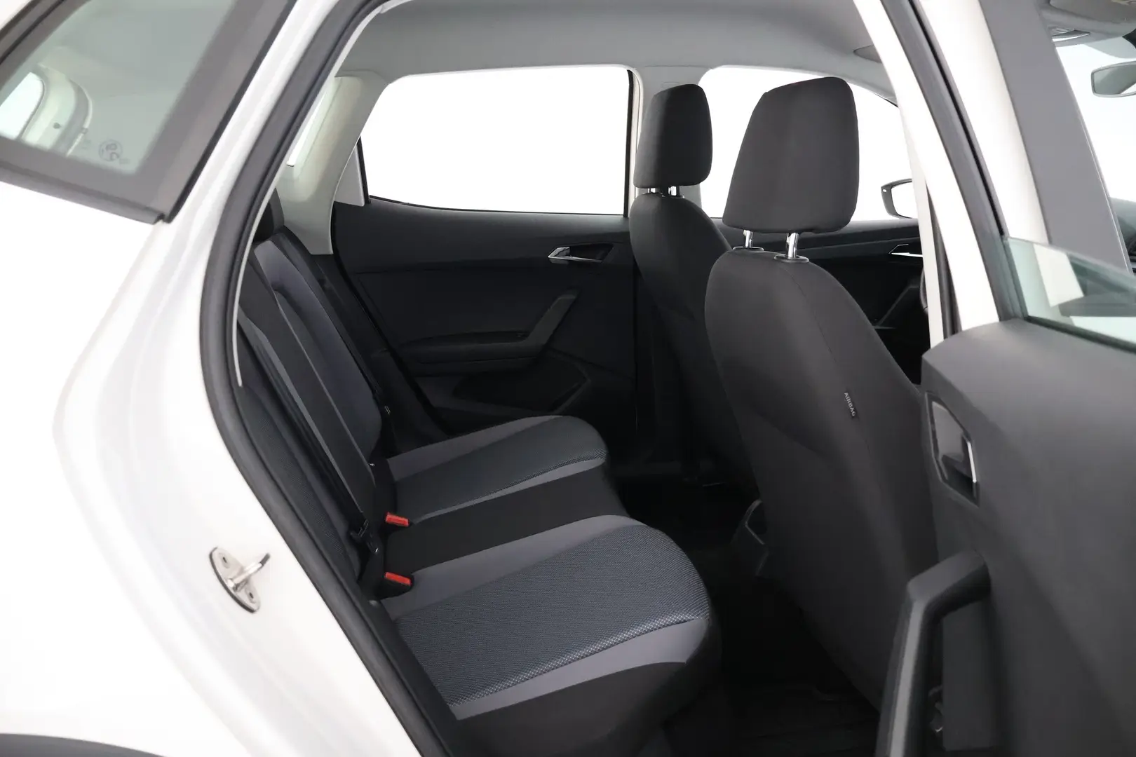 Car Image - N1keoTs1Q4iuLavNLbBDI