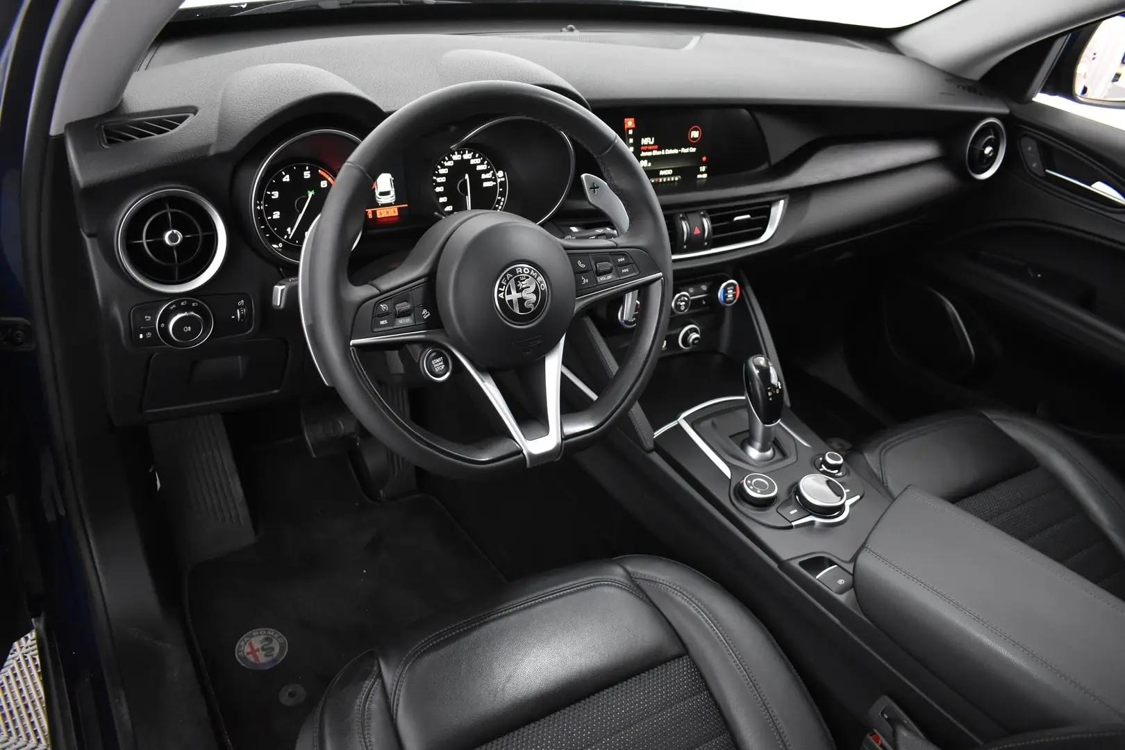 Car Image - 1cPr8cuj960HRH1tyBq9ex