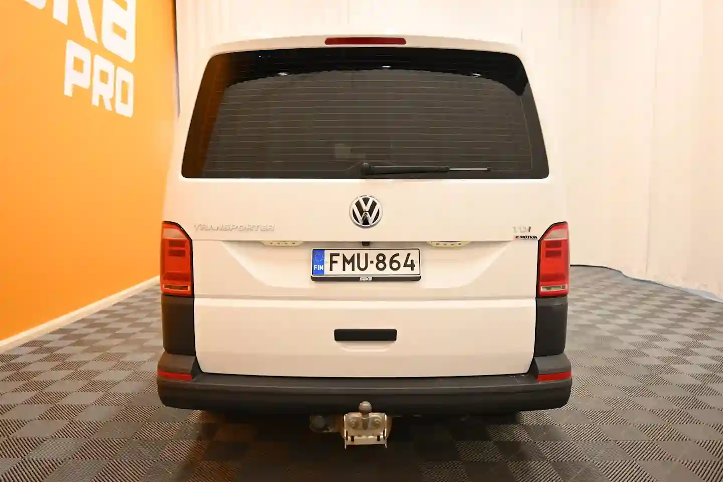 Car Image - MnmlckIlrDKzPyL9x8Ply