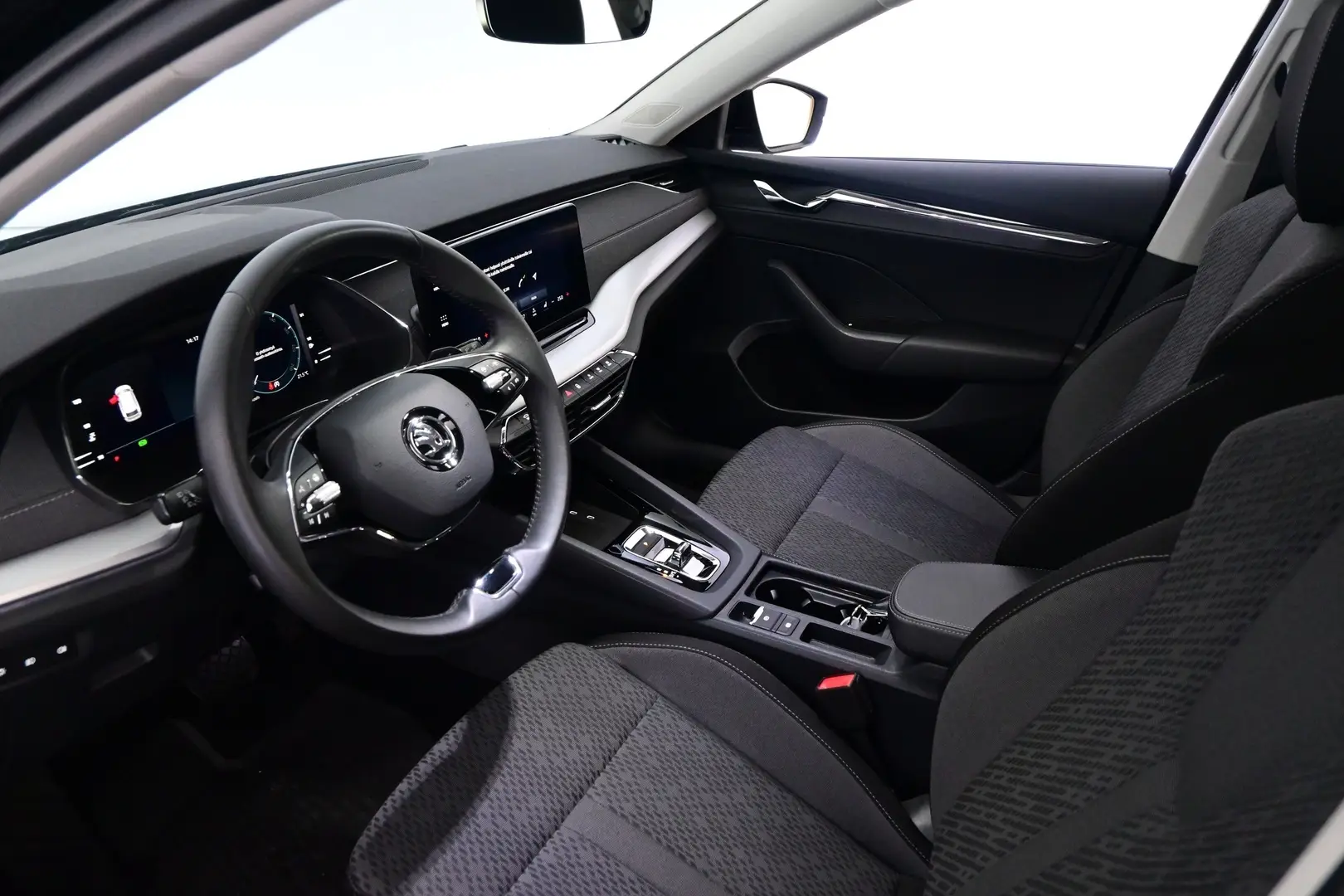 Car Image - 24ebS24uef5geMkQm4CugS