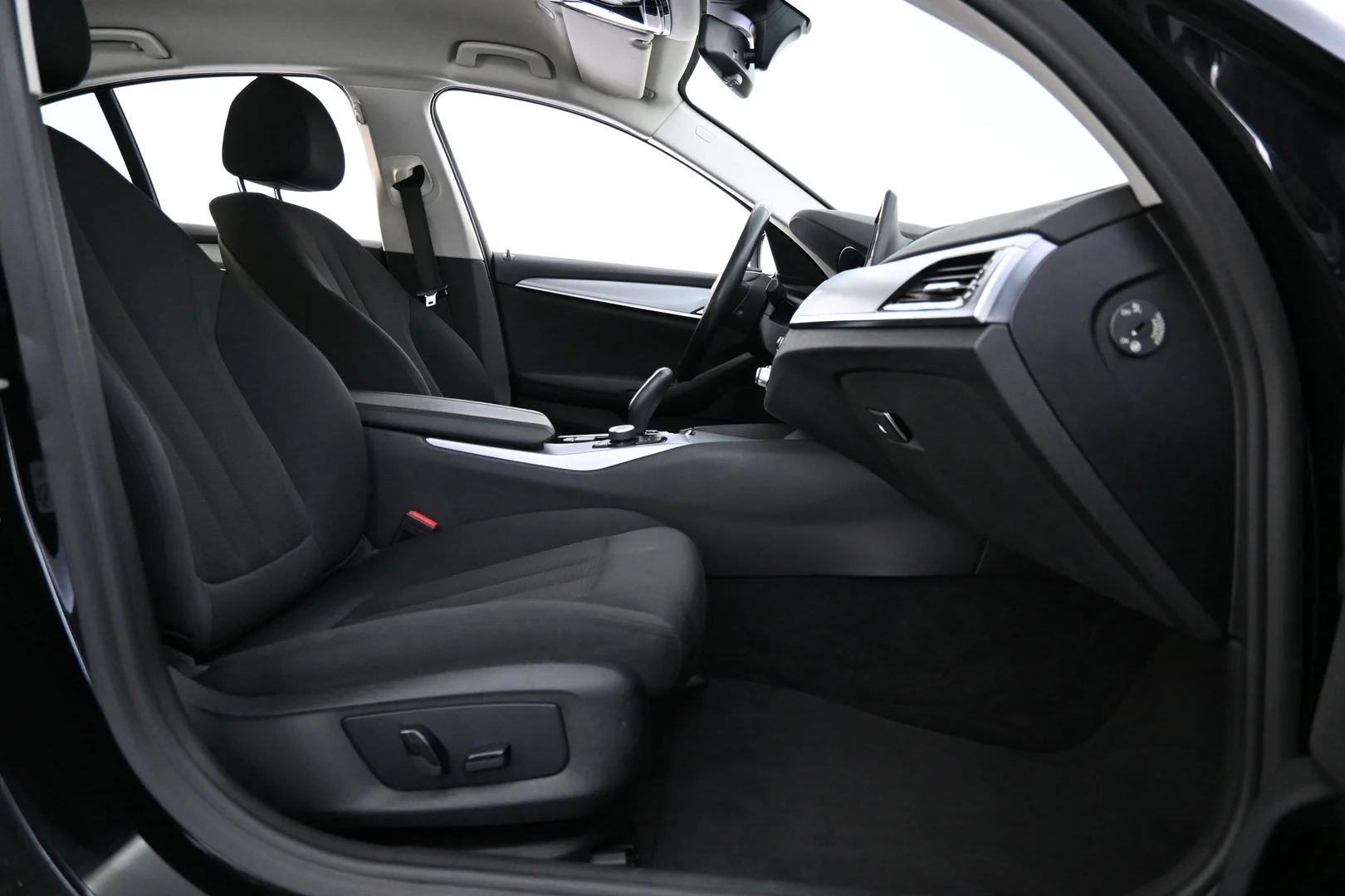 Car Image - 3BEKXkOLrhfs5hu6STfQ7P