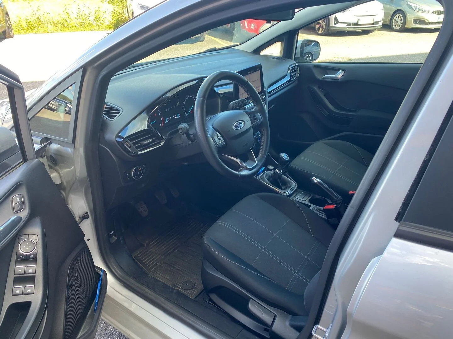 Car Image - 2NldSQJVne8LsgSWUNbOZT
