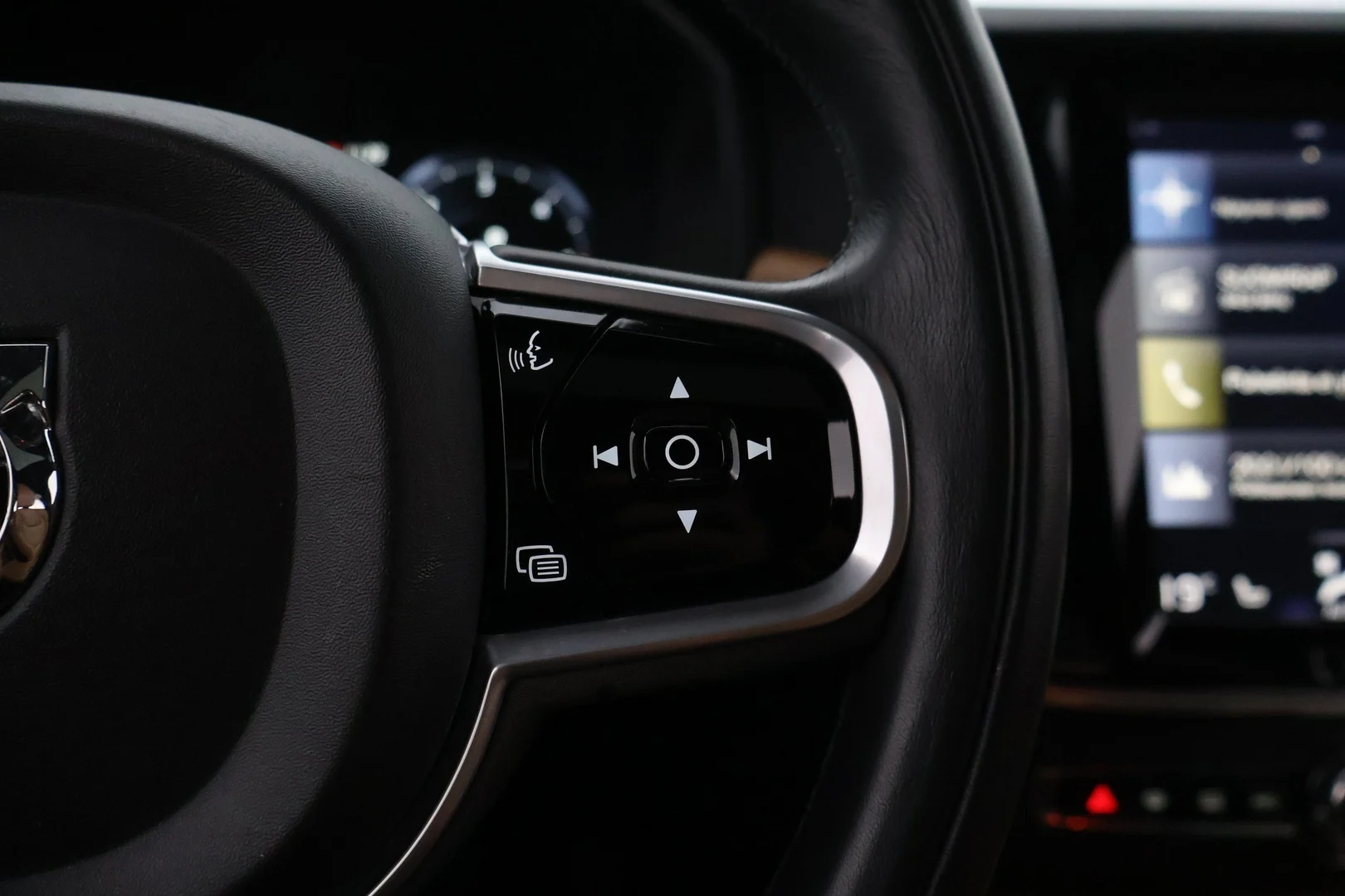 Car Image - 7fzjhR6SFswqB1RvdfoIaX