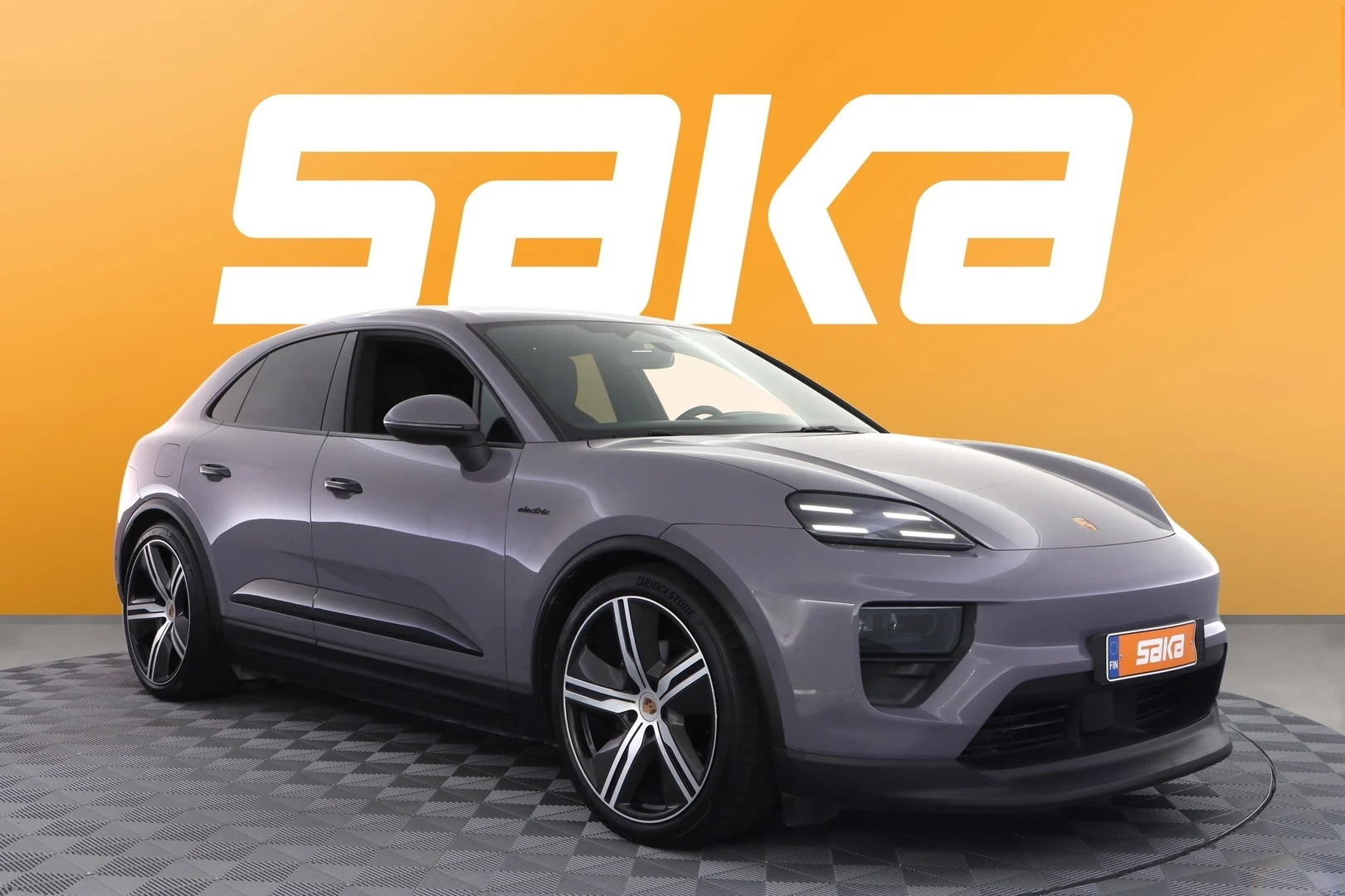 Car Image - u4wp1yNanBxDCB7ZObq0Q