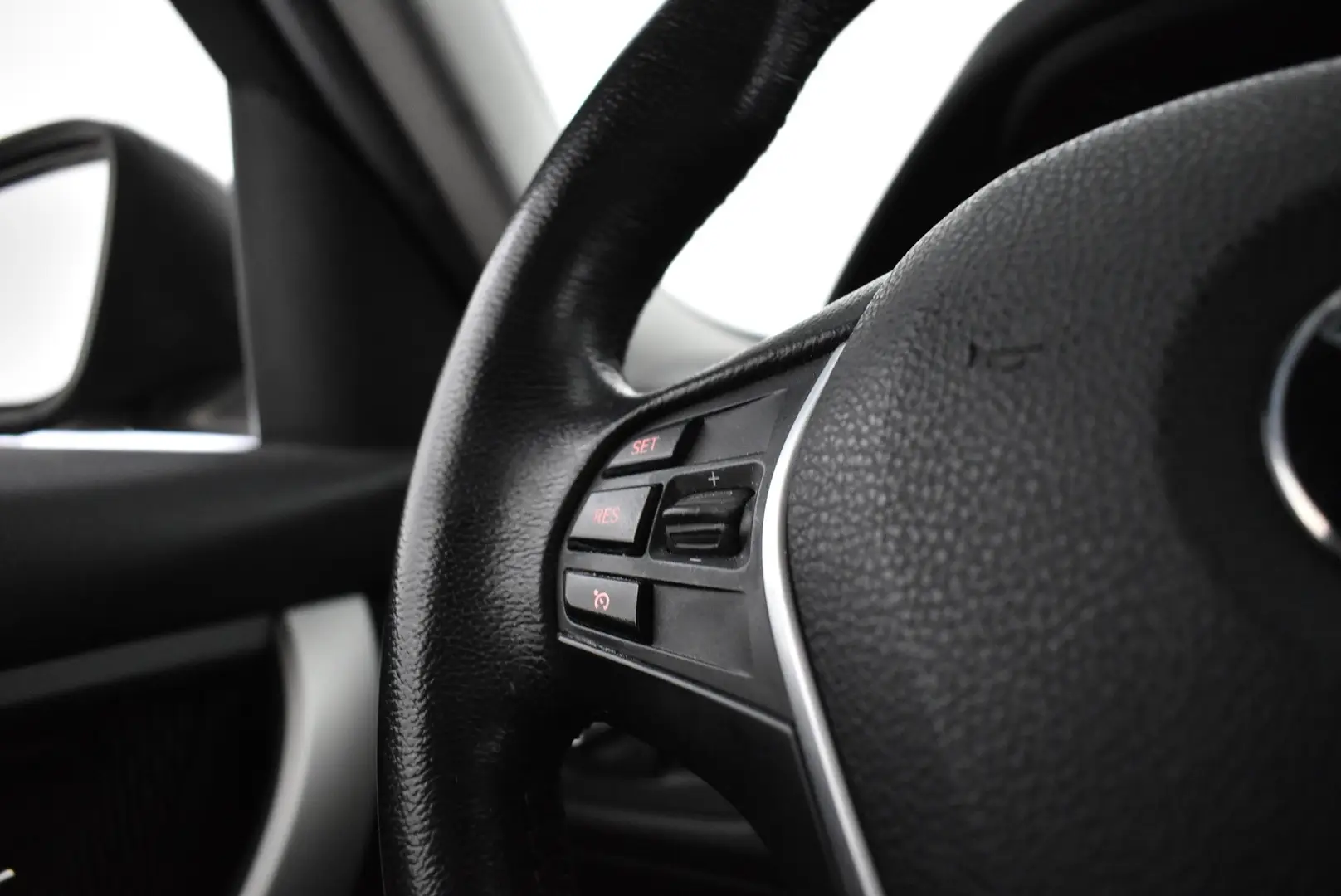 Car Image - 5Zqh14LZB2jTO84X7lRbx7
