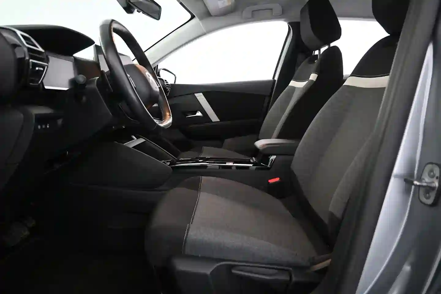 Car Image - 6yZKIKkb0eKhZVjoGconxX