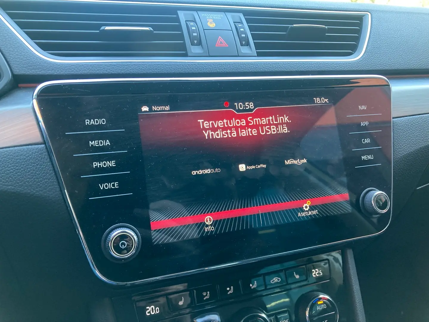 Car Image - 10NYLuMF3T2dVnSkDqeNfB