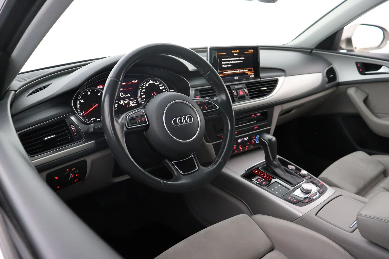 Car Image - 2Y4gzau3HVUkxCMCaqQnAB