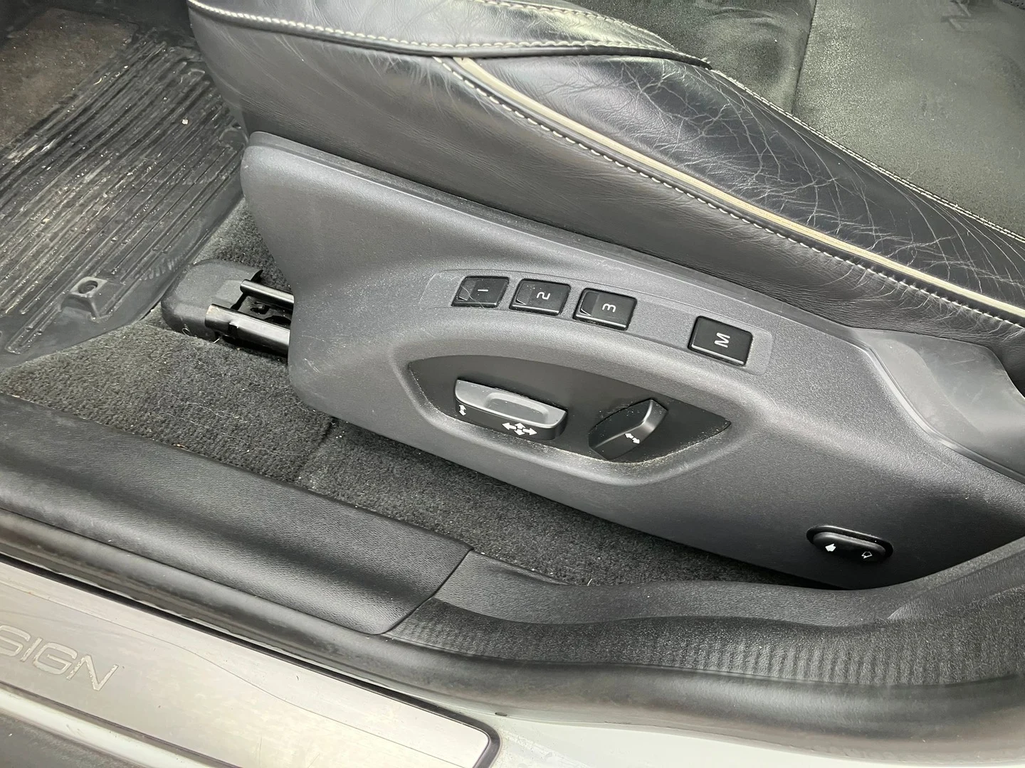 Car Image - 6lyTov7hiOpHeB56FSrHfa