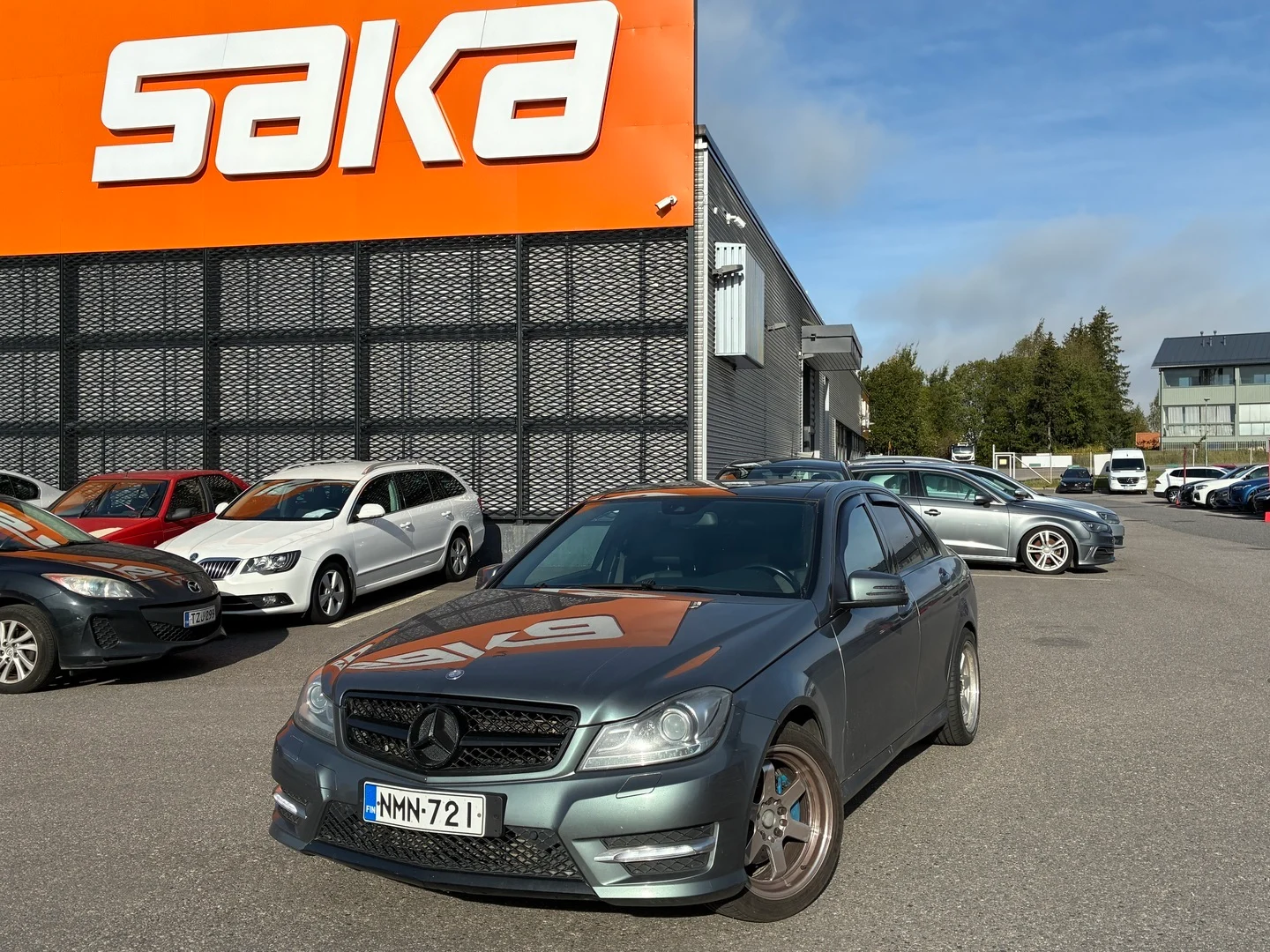 Car Image - 7AUO9rCc9dSy6YK778Iq9M