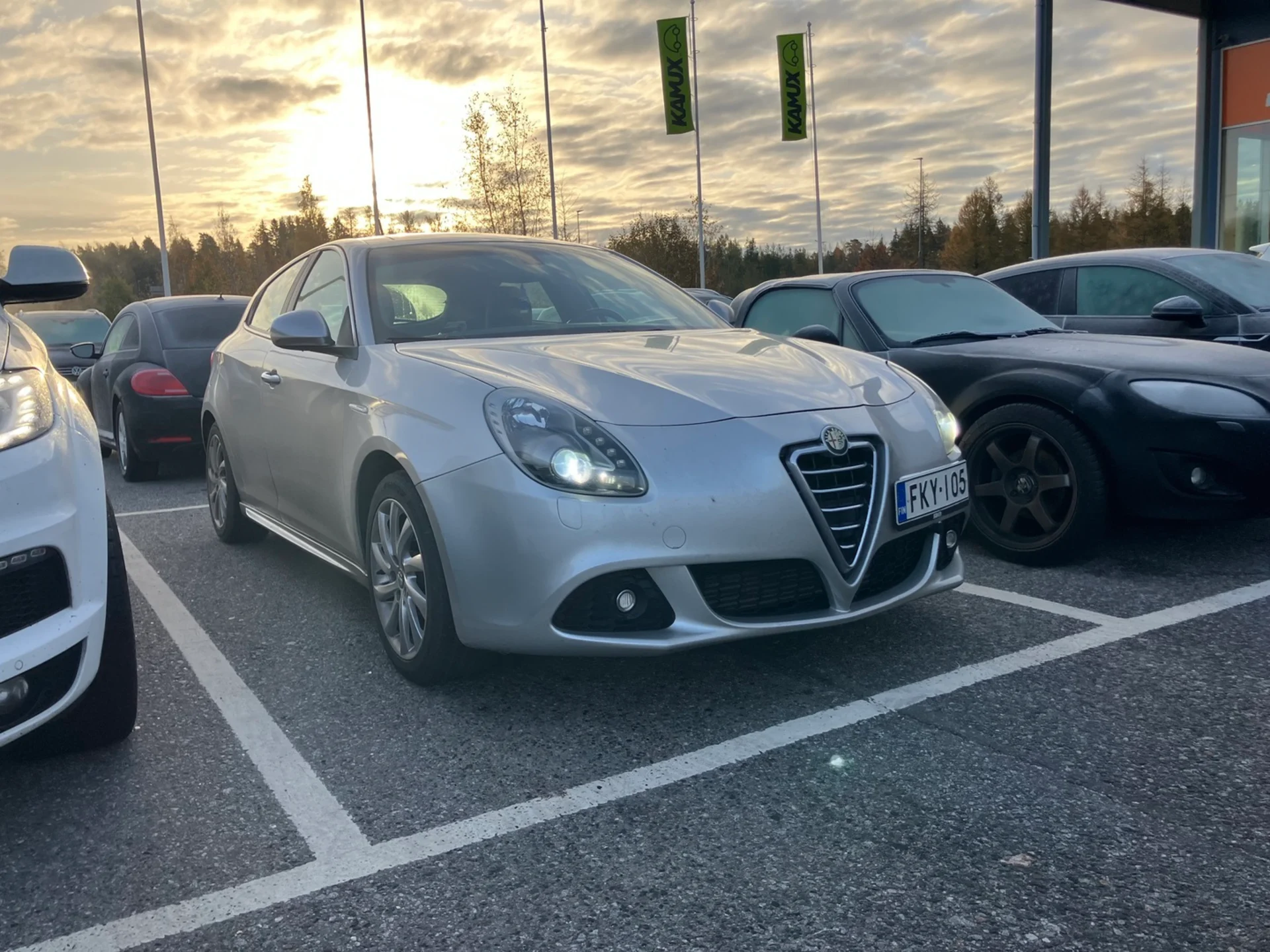 Car Image - tG6IkYX9dTw1M82Vvjk5x