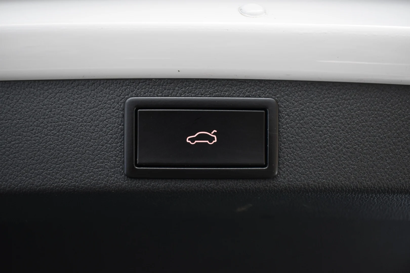Car Image - 4qOYpgaHvDrwNu5xMOXfRt