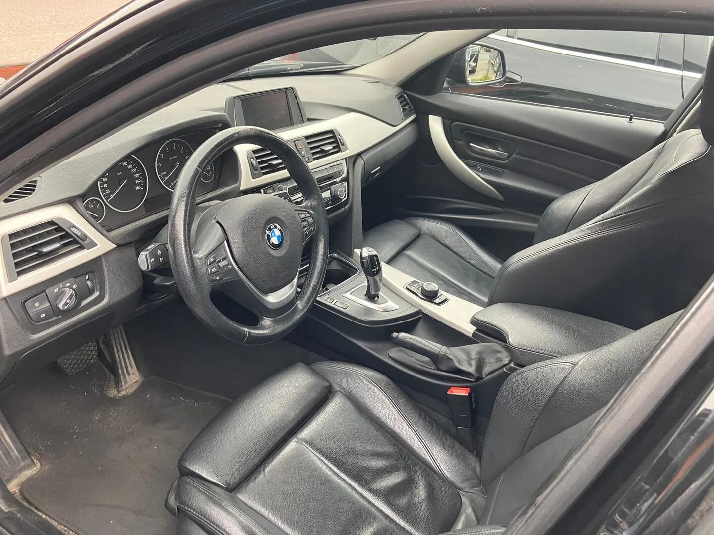 Car Image - 2JgiDuNCrf7mPQB8Ara59R