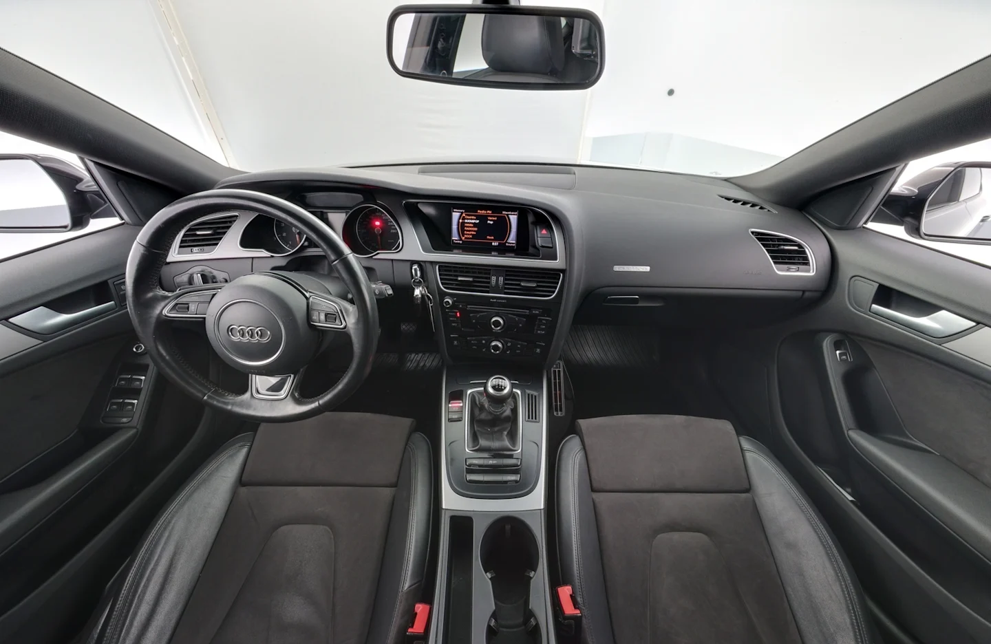 Car Image - 7KTiwod0CILnbFhfe3of72