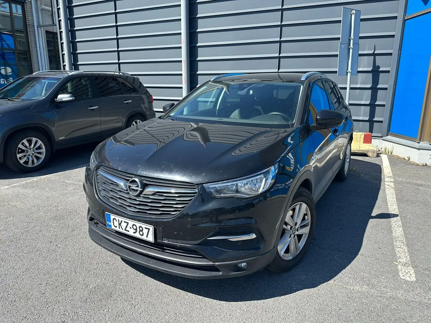 Car Image - 7lvin8HmjTFnI6VhtlbTn3