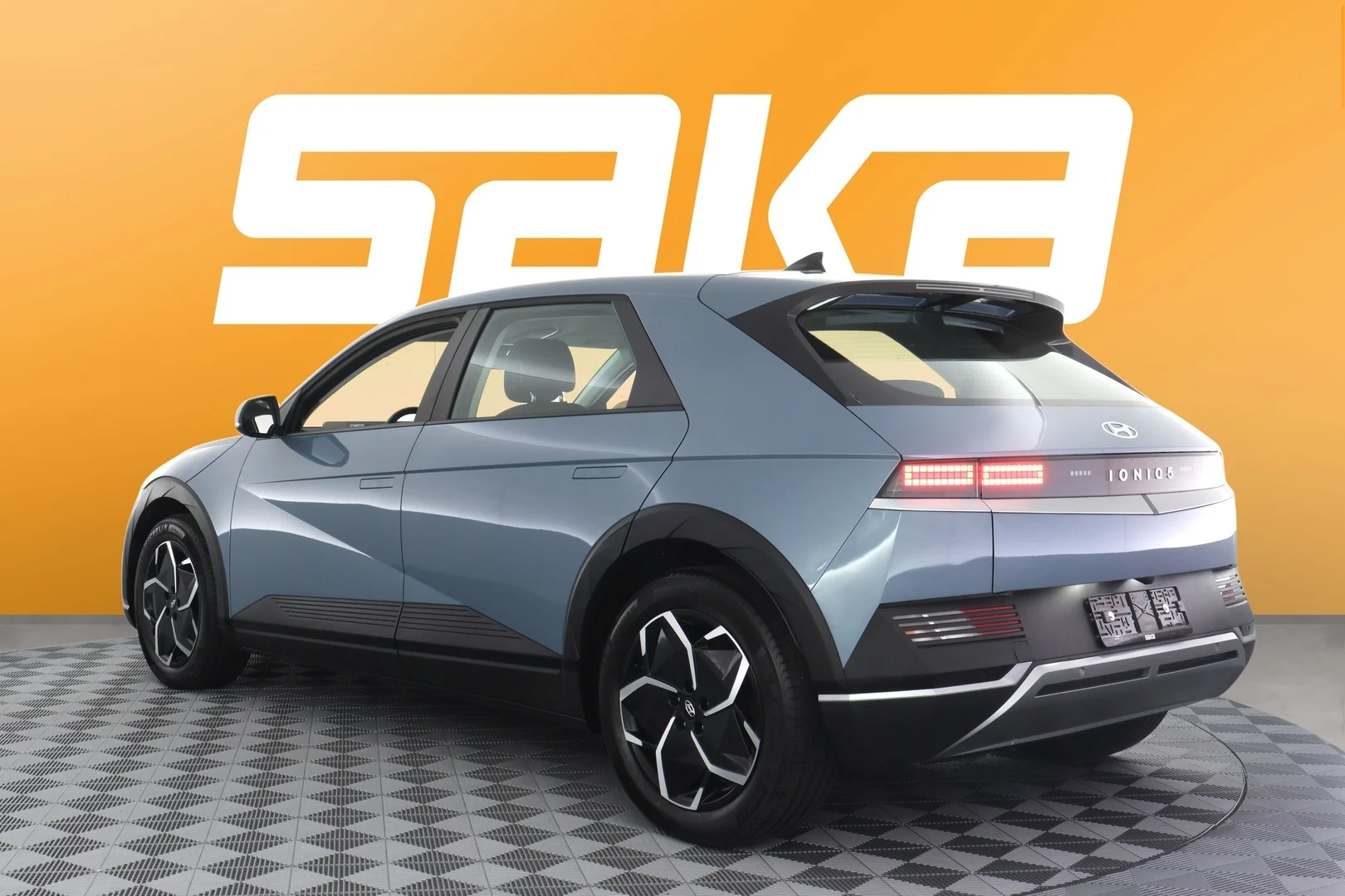 Car Image - 6hpYPLpdnuerkF36qmYX4w