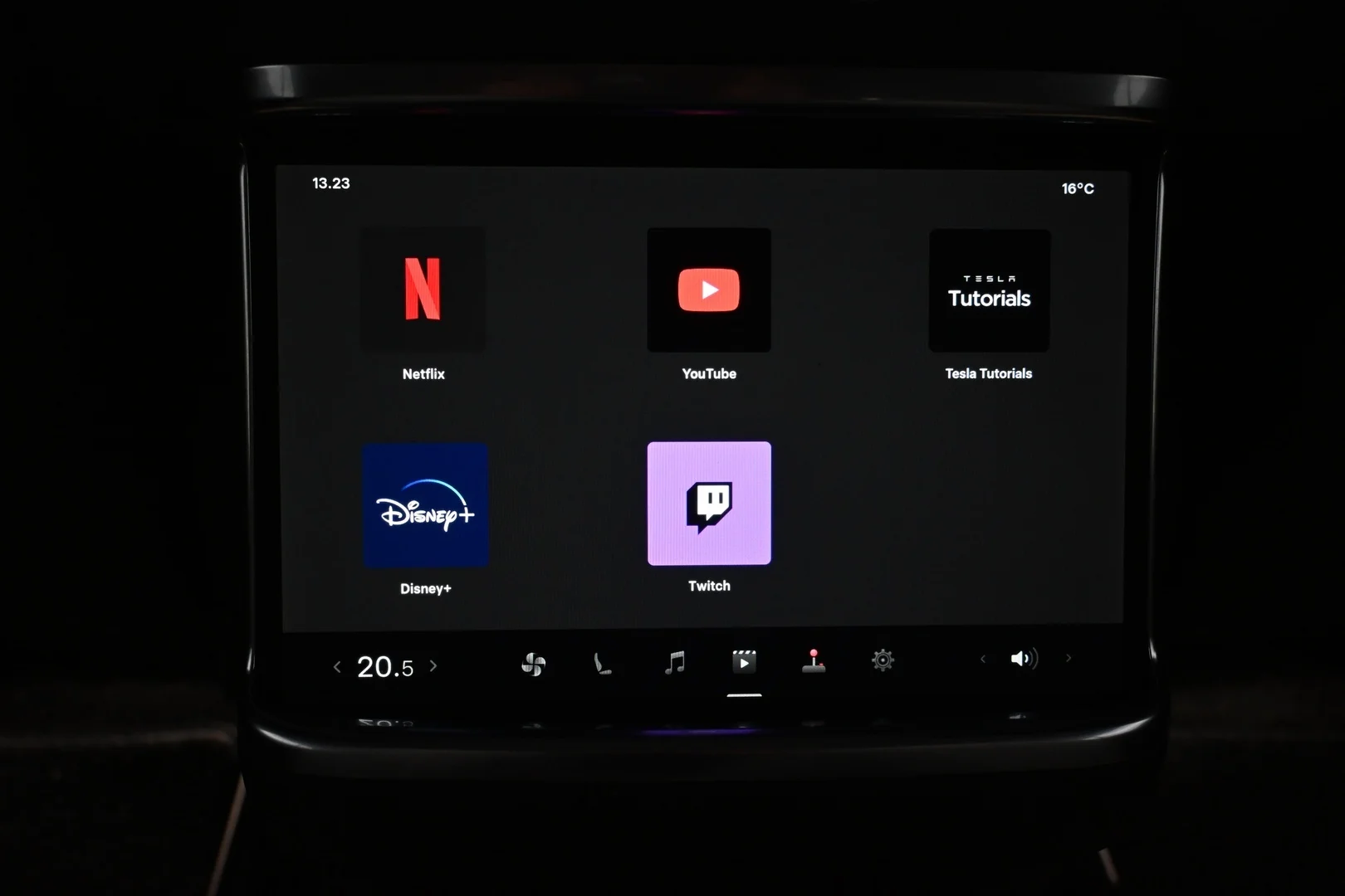 Car Image - 3wQ86Lr9LcnHW2UhNwYcr