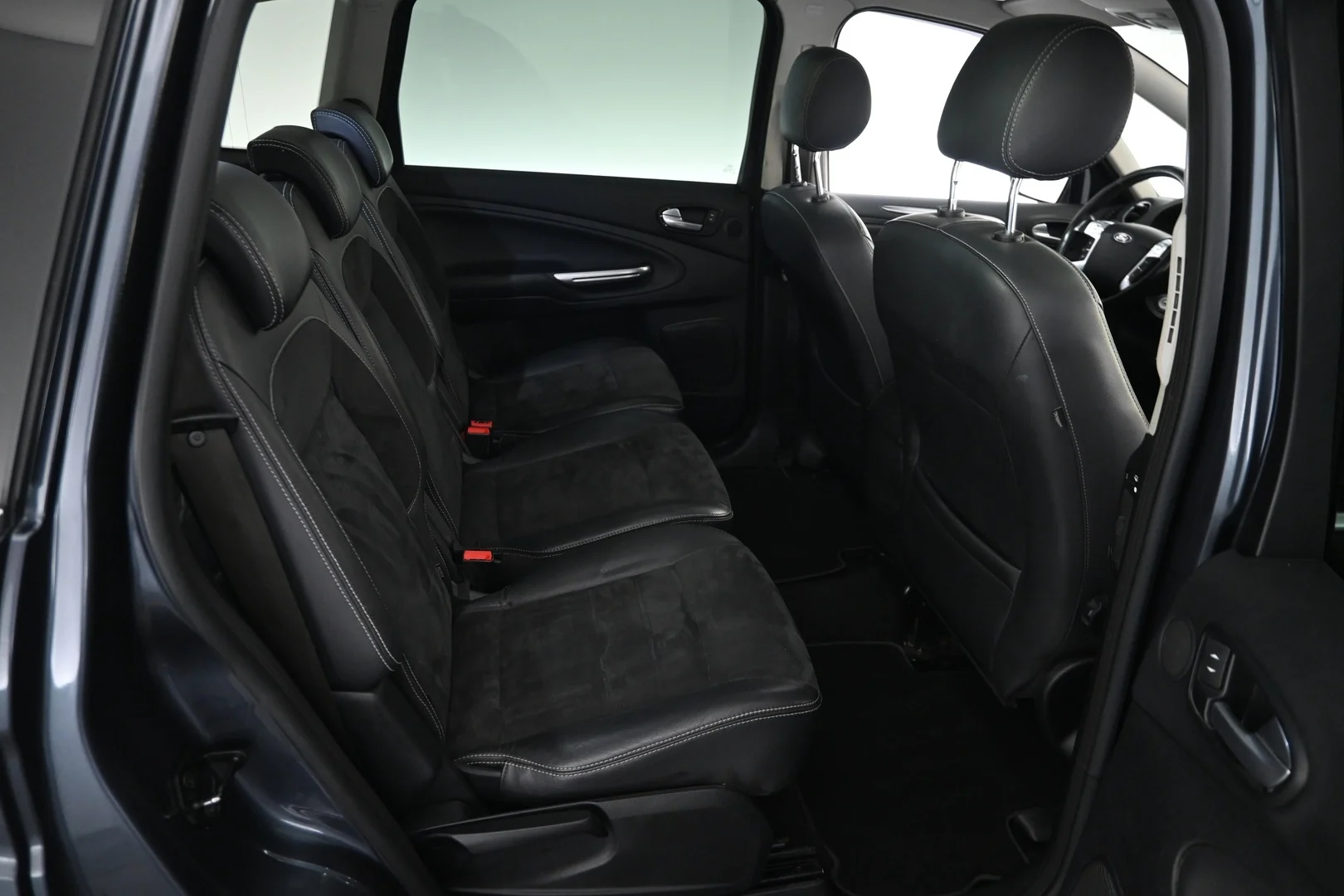 Car Image - 4lZomFJ7G52zX82Y9NWGrP