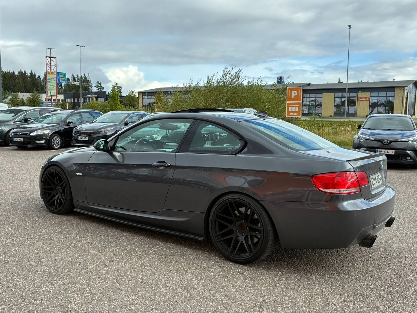 Car Image - 7a1QQ9kgTVtV6bm42weUwl