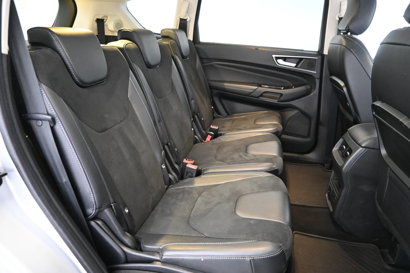 Car Image - 4y5uSy3AFsoIrnXzHDjTho
