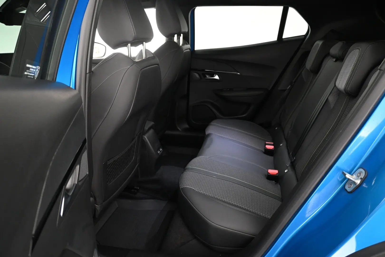 Car Image - sXxo6xBxXp7fKdJaGDMiL