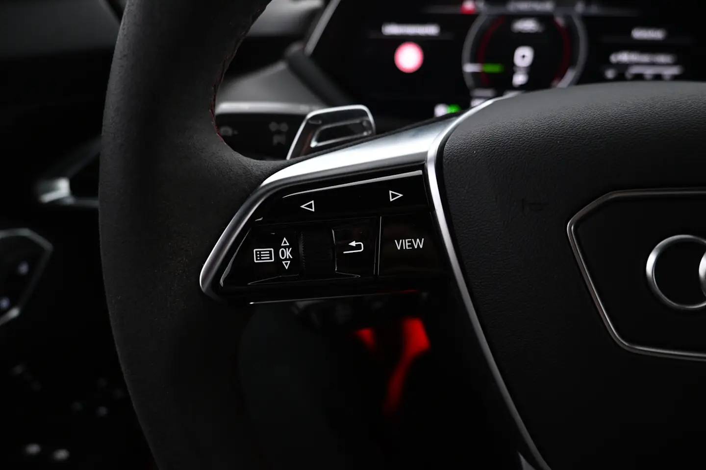 Car Image - vMeJ1yA2cWj3LTRYmD4cF