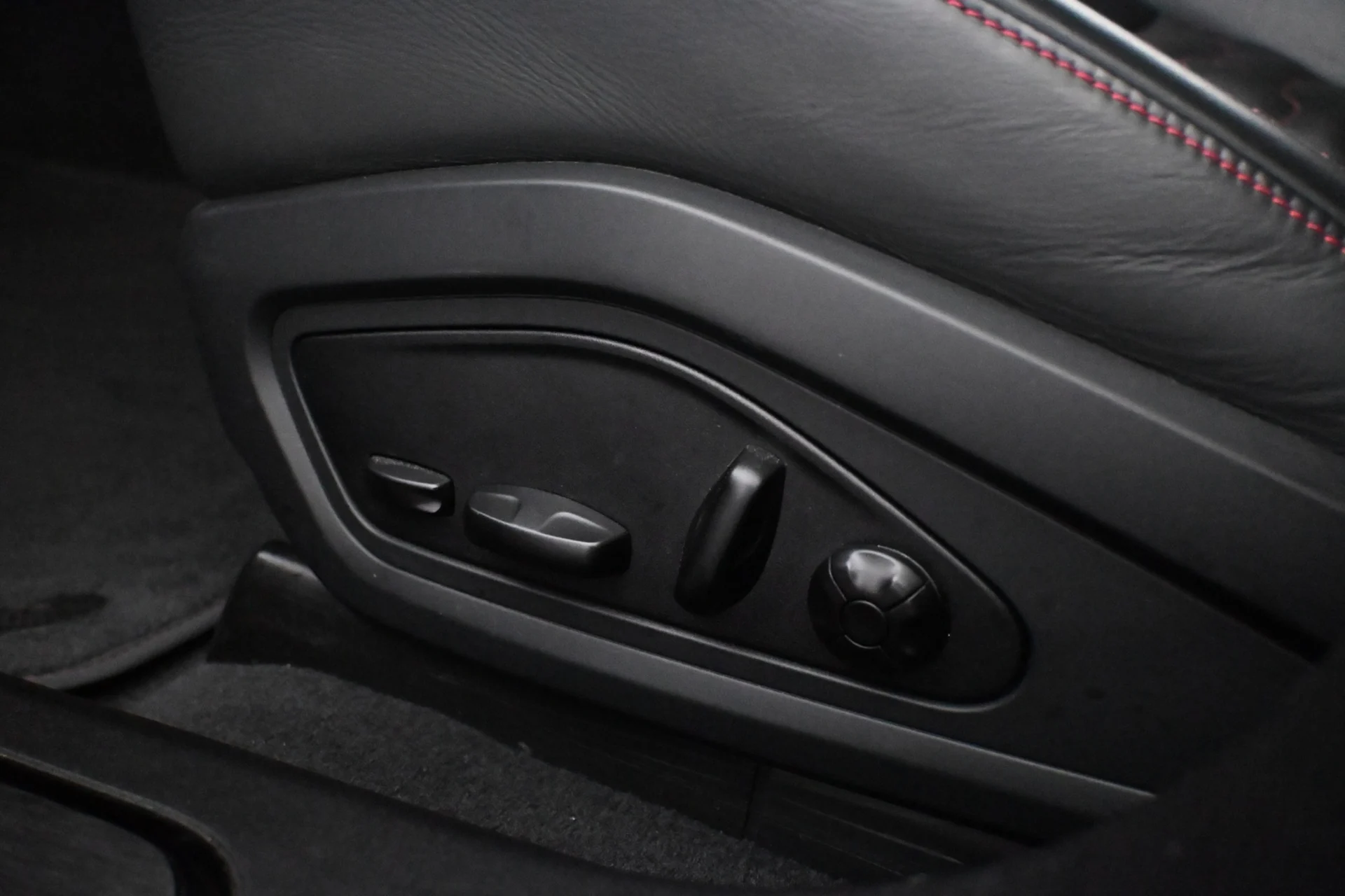 Car Image - 4V9kVD9WDJFxYKuE6YIqpA