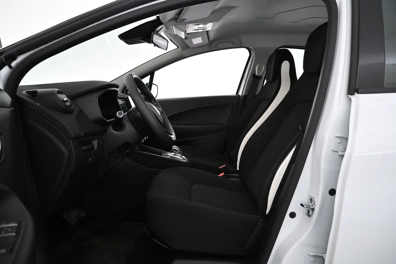 Car Image - 6Cf4auog0C8gOqLicbqN1T