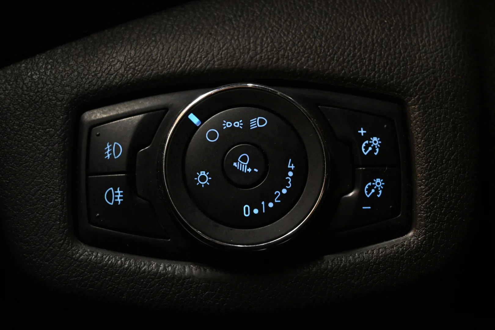 Car Image - 24Ja2Qie7noWp6y5iu4hXa