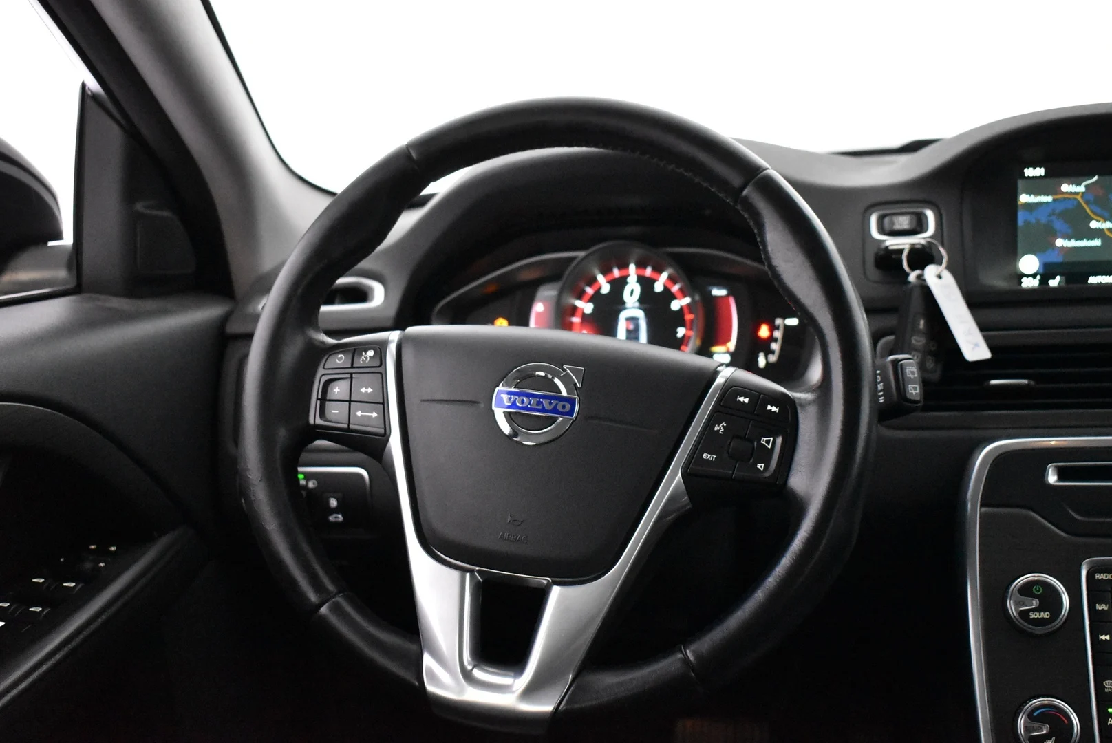Car Image - 3bDXq0dlSk3Kzs9GpvJZn9