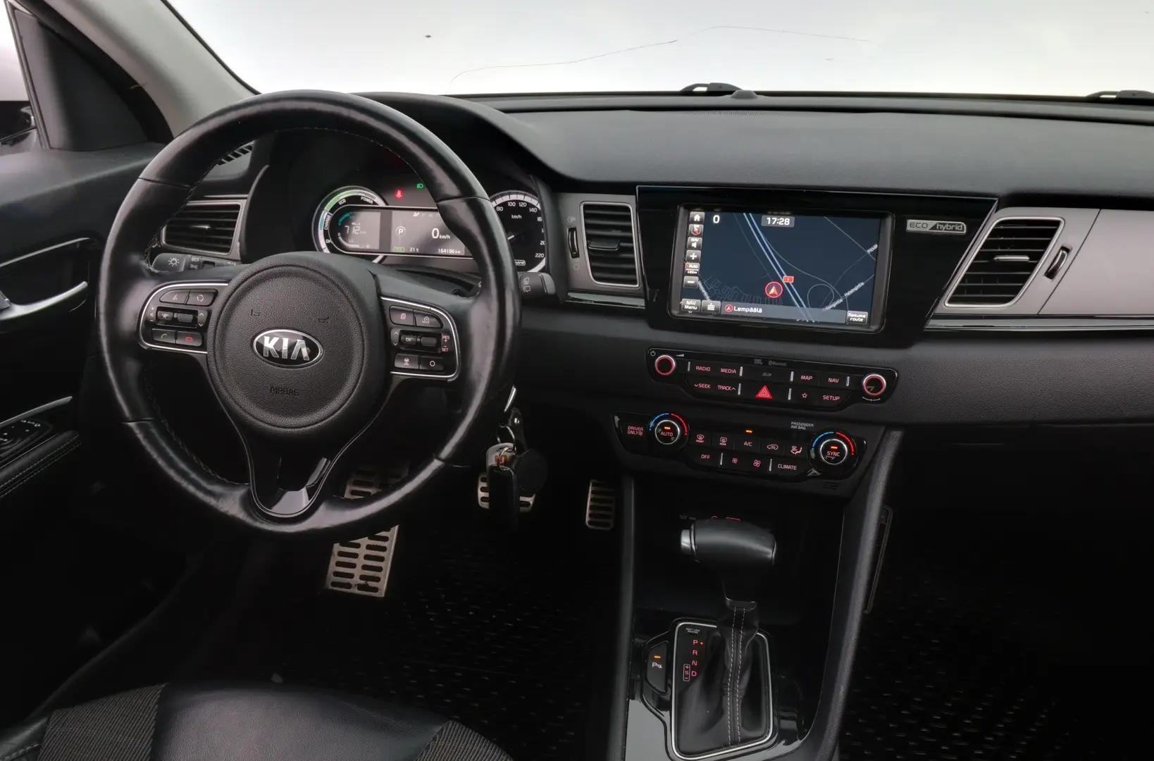 Car Image - 1Eif5s4d5EluTQso3DYCQH