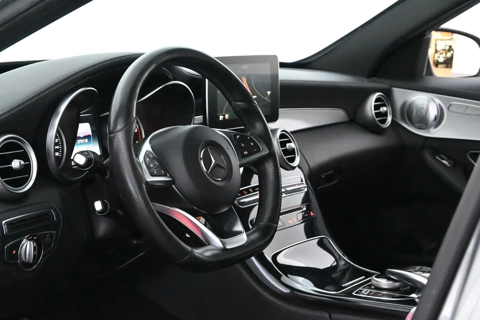 Car Image - 7dHGid6Zq1DvDHPy2uqlW5