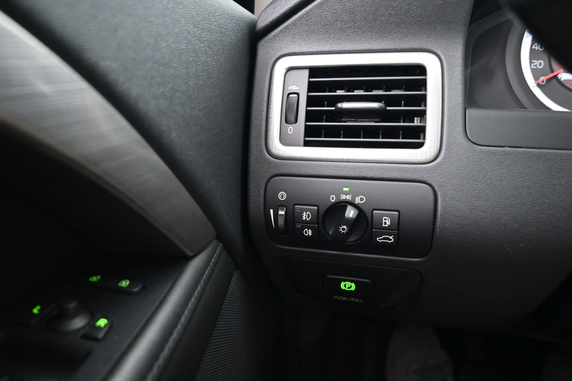 Car Image - 4nFgdzvwSioOooJYuk9nPu