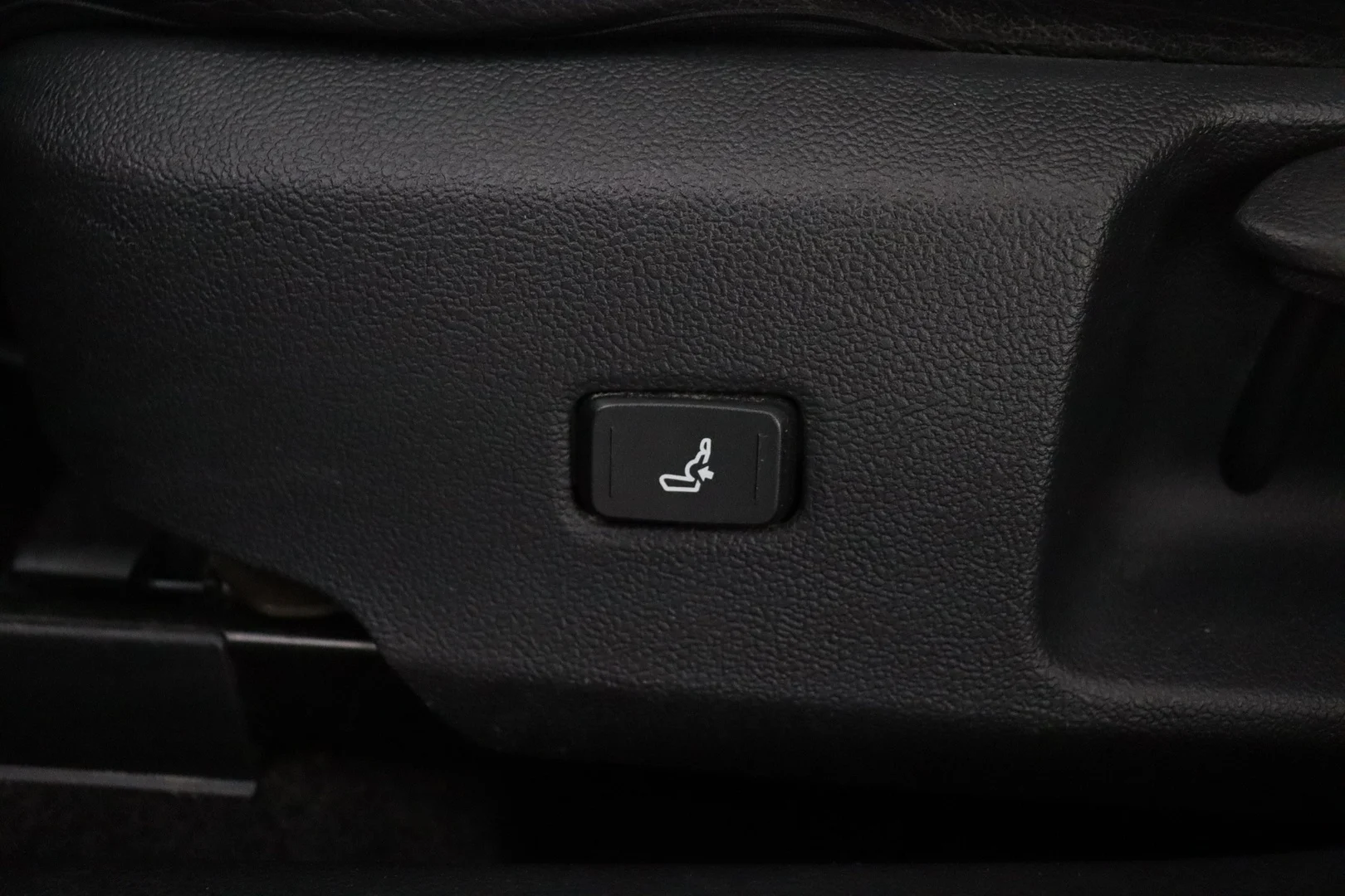 Car Image - 1Cksx0FAeheRAp0EispvgH