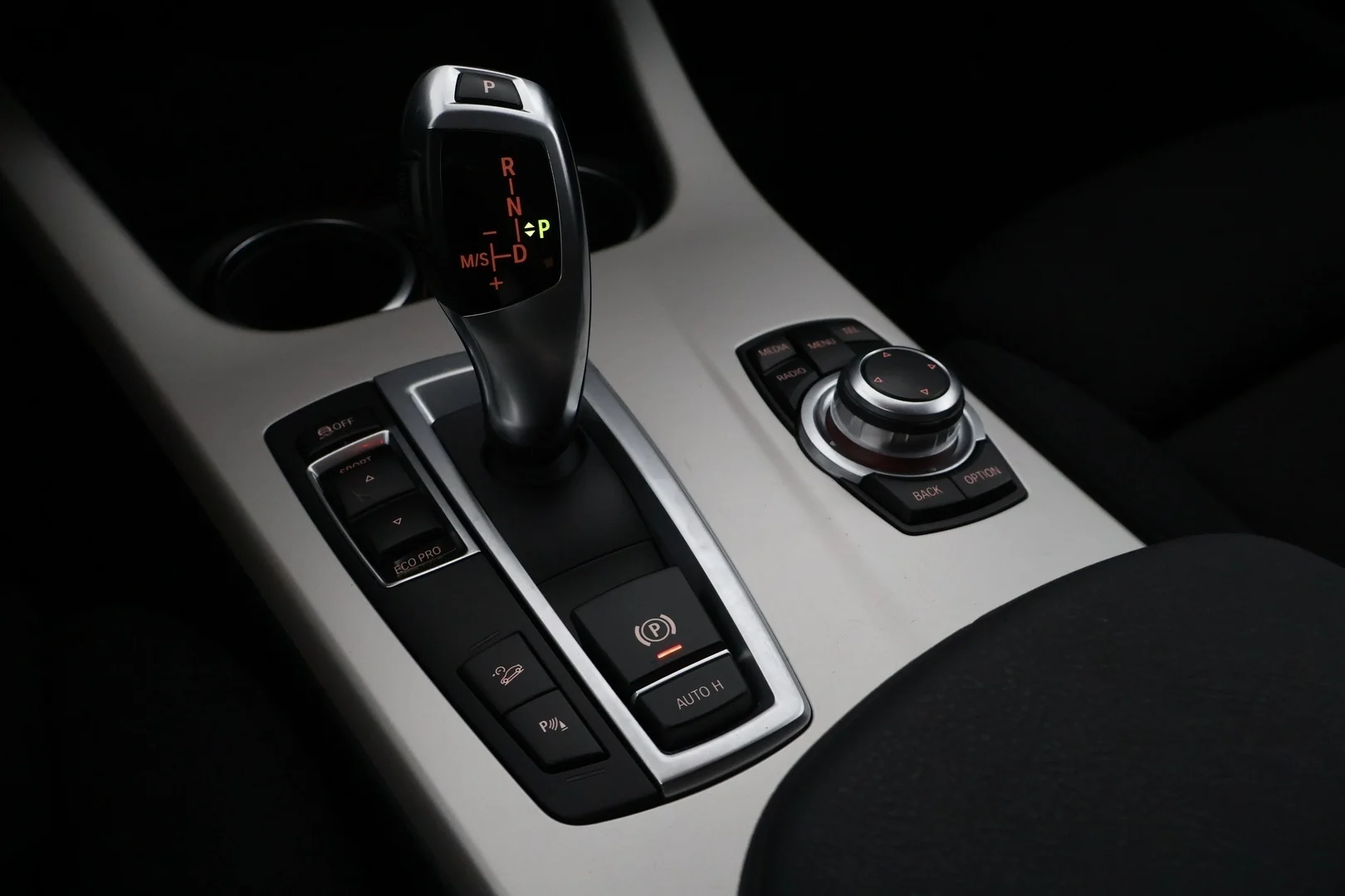 Car Image - 2YD9FrZuohPxEOAvpkMwfi